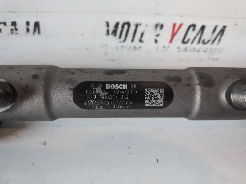 Recambio de rampa inyectora para volvo v70 familiar d5244t referencia OEM IAM 0445215023  