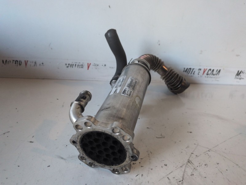 Recambio de enfriador egr para volvo v70 familiar d5244t referencia OEM IAM 8801828  