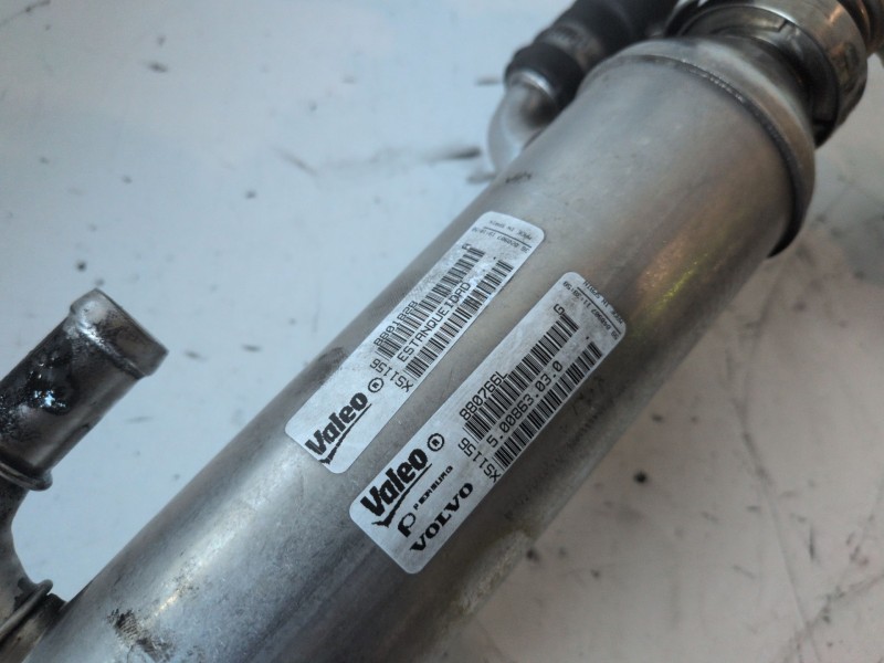 Recambio de enfriador egr para volvo v70 familiar d5244t referencia OEM IAM 8801828  