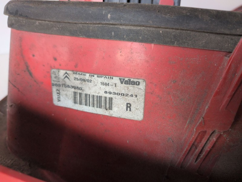 Recambio de piloto trasero derecho para citroen xsara picasso rhy referencia OEM IAM 9631563980  