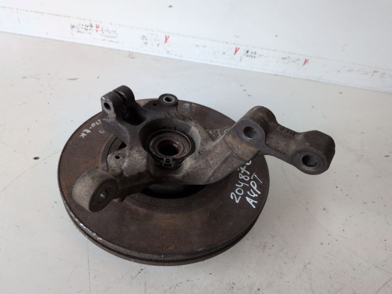 Recambio de mangueta delantera derecha para renault clio iii k9k766 referencia OEM IAM   