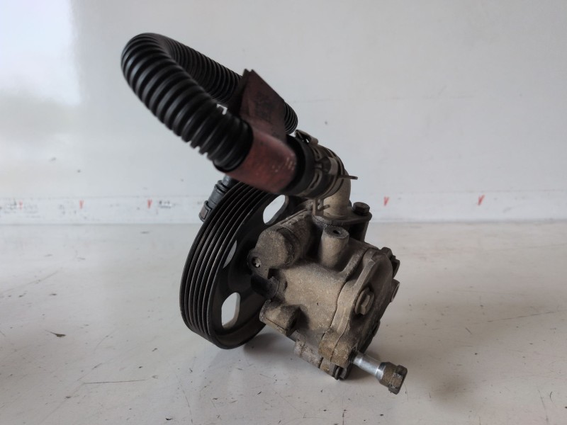 Recambio de bomba direccion para ford fusion (cbk) f6jb referencia OEM IAM   