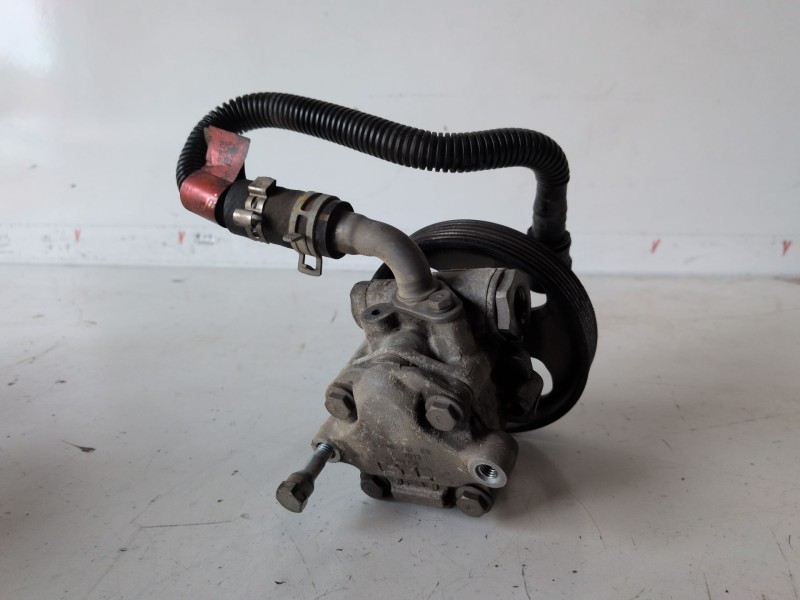Recambio de bomba direccion para ford fusion (cbk) f6jb referencia OEM IAM   