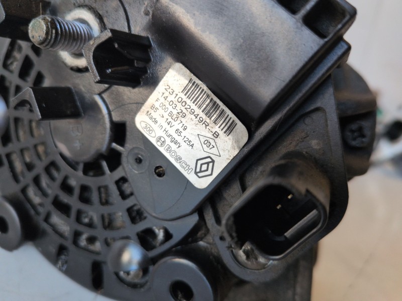 Recambio de alternador para dacia dokker express k9k612 referencia OEM IAM 231002949RB  