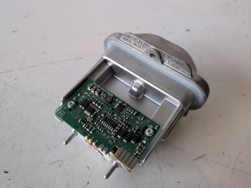 Recambio de modulo electronico para opel astra k sports tourer lih referencia OEM IAM 7960311399  