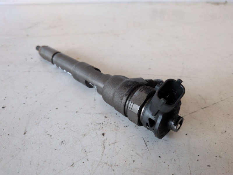 Recambio de inyector para dacia dokker express k9k612 referencia OEM IAM 0445110485  
