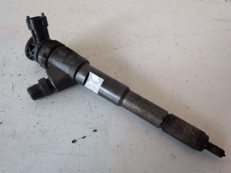 Recambio de inyector para dacia dokker express k9k612 referencia OEM IAM 0445110485  
