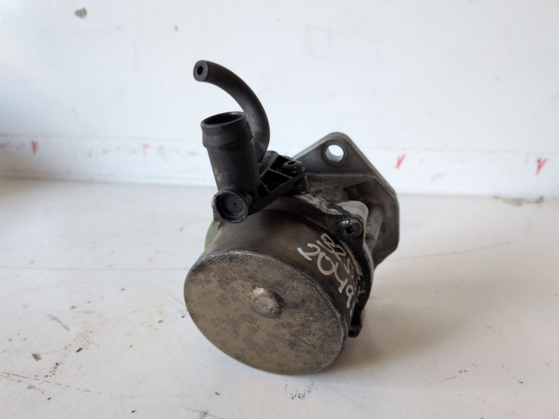 Recambio de depresor freno / bomba vacio para opel vivaro f9q762 referencia OEM IAM   