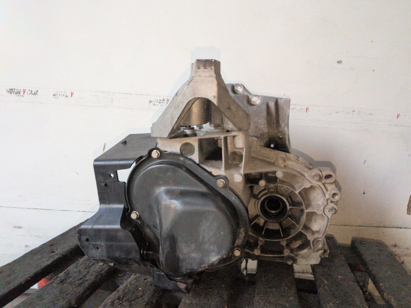Recambio de caja cambios para ford focus berlina (cb8) m2da referencia OEM IAM CV6R7002BBB  