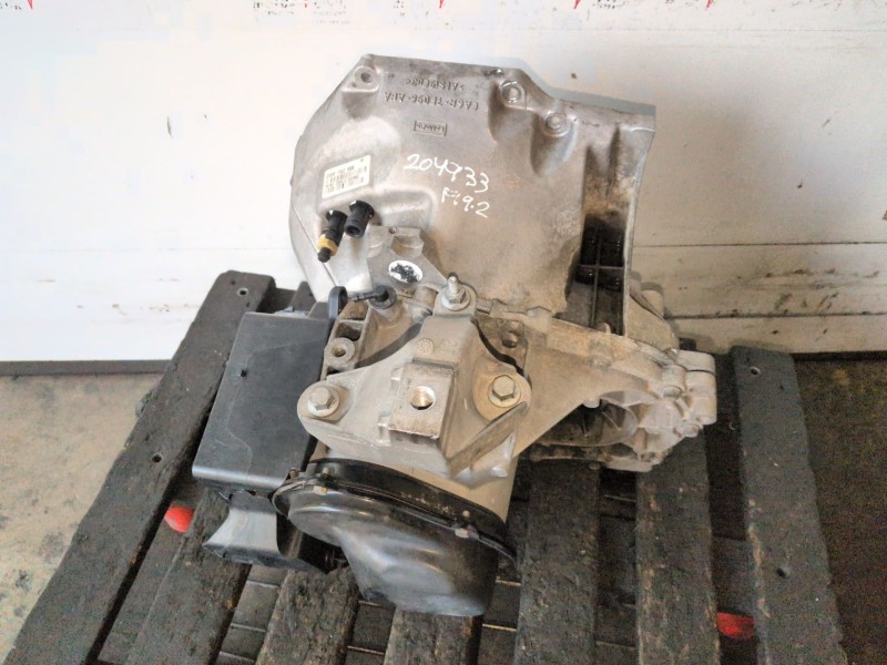 Recambio de caja cambios para ford focus berlina (cb8) m2da referencia OEM IAM CV6R7002BBB  