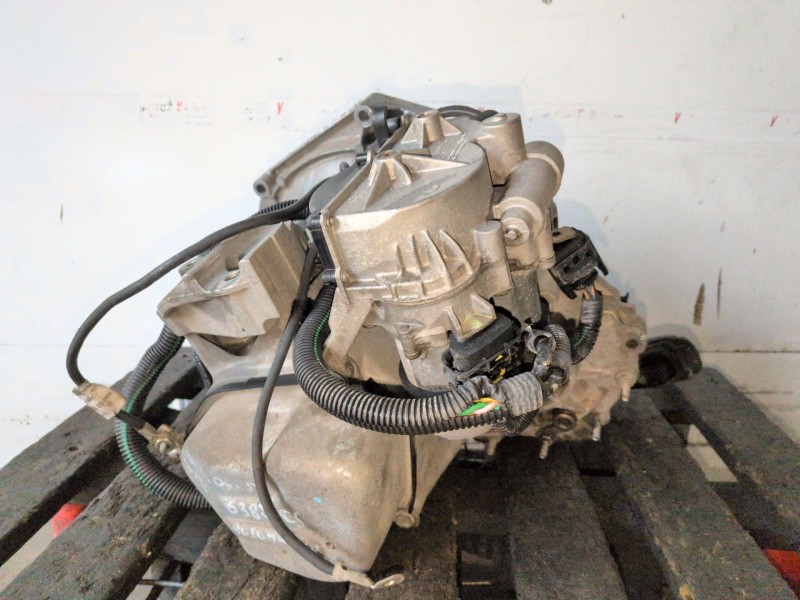 Recambio de caja cambios para citroen c3 kfu referencia OEM IAM 20CP56  