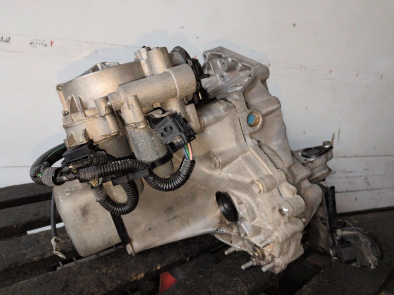 Recambio de caja cambios para citroen c3 kfu referencia OEM IAM 20CP56  