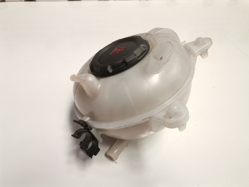 Recambio de deposito expansion para seat leon st 5f8 cjxc referencia OEM IAM 5Q0121407G  