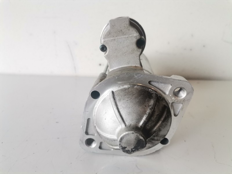 Recambio de motor arranque para mitsubishi l200 (ka0/kb0) 4d56 referencia OEM IAM   