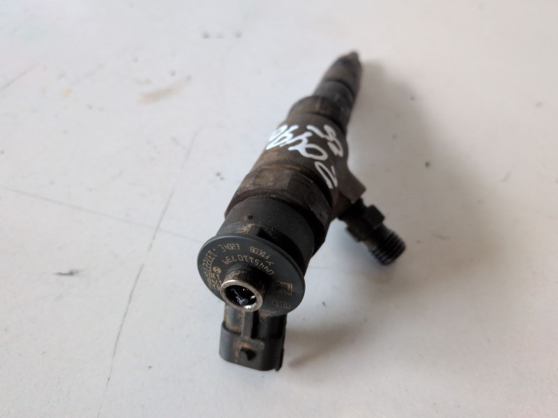 Recambio de inyector para peugeot expert furgón 9h07 / 9hm referencia OEM IAM 0445110739  