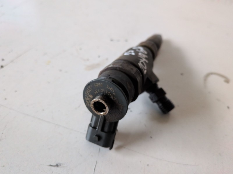 Recambio de inyector para peugeot expert furgón 9h07 / 9hm referencia OEM IAM 0445110739  