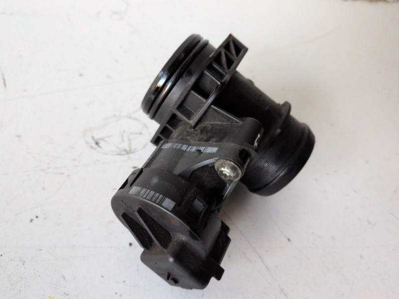 Recambio de caja mariposa para ford fiesta (cbk) hhjb referencia OEM IAM   