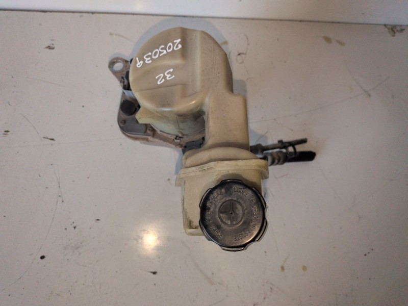 Recambio de bomba direccion para ford fiesta (cbk) hhjb referencia OEM IAM 5S613K514AG  