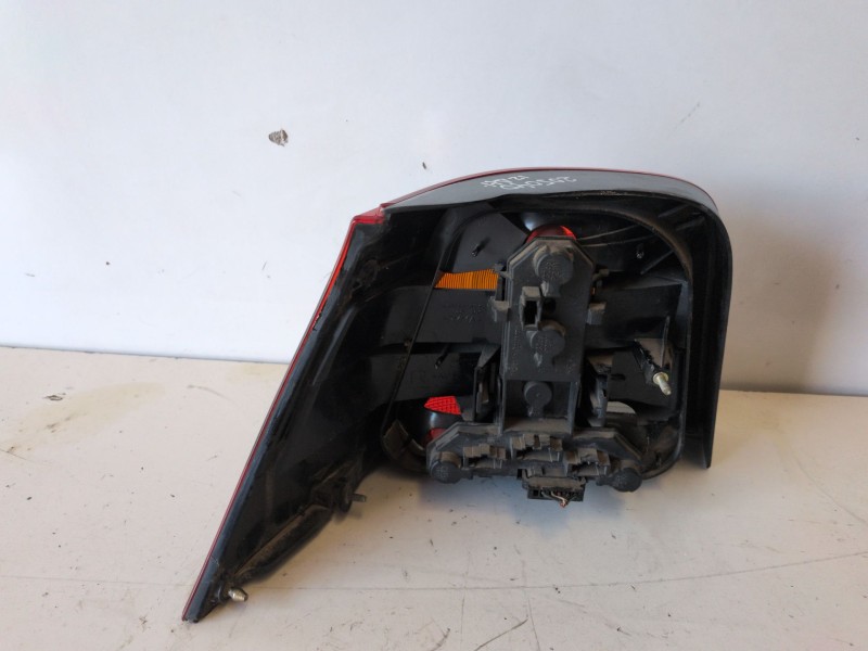 Recambio de piloto trasero derecho para volkswagen golf iv berlina (1j1)(10.1997) bcb referencia OEM IAM   