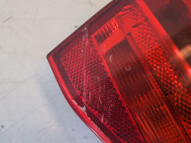 Recambio de piloto trasero izquierdo para audi a4 avant (8k5) caga referencia OEM IAM   