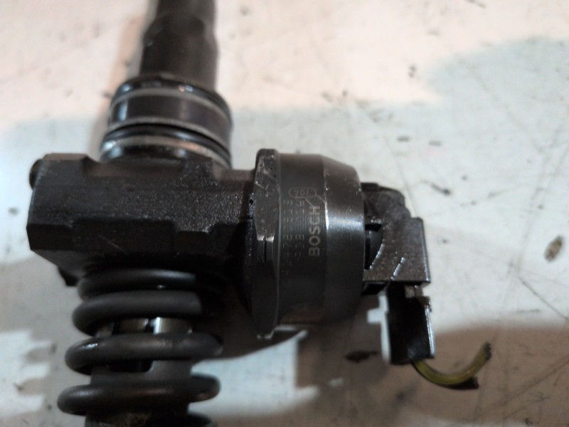 Recambio de inyector para seat leon (1p1) bxe referencia OEM IAM 038130073AG  