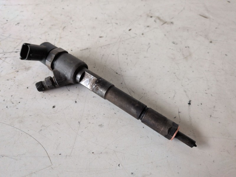 Recambio de inyector para peugeot bipper tepee fhz referencia OEM IAM 0986435204  