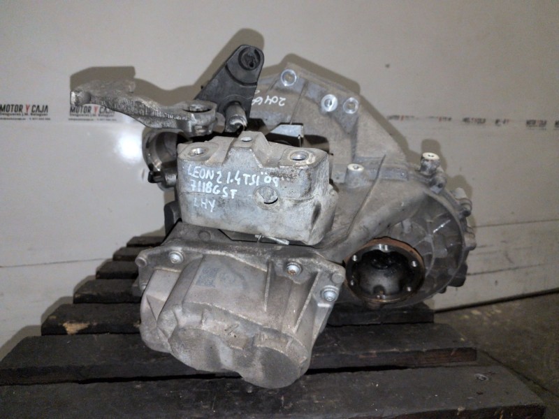 Recambio de caja cambios para seat leon (1p1) caxc referencia OEM IAM LHY  
