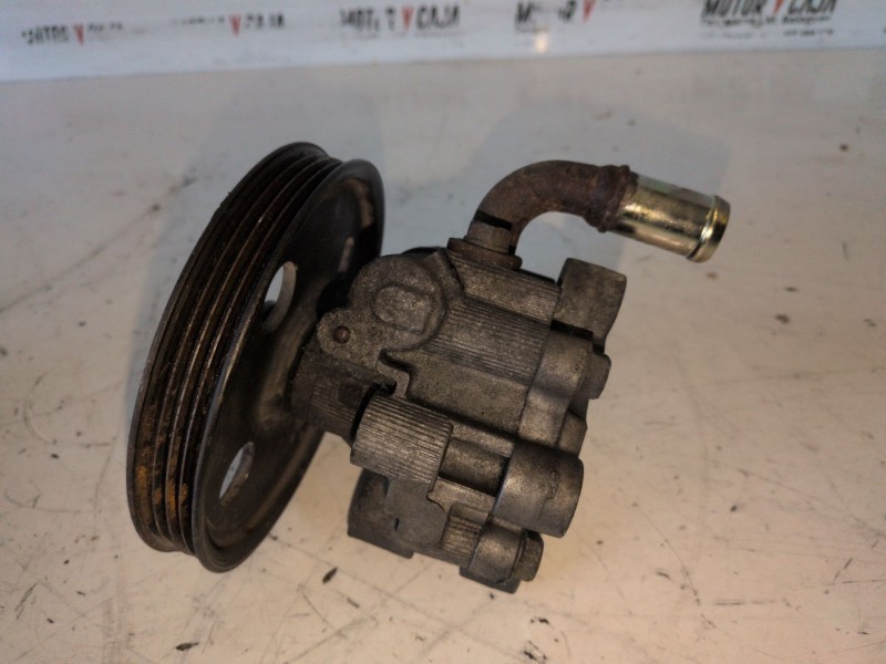 Recambio de bomba direccion para chrysler voyager (rg) vm28 referencia OEM IAM   