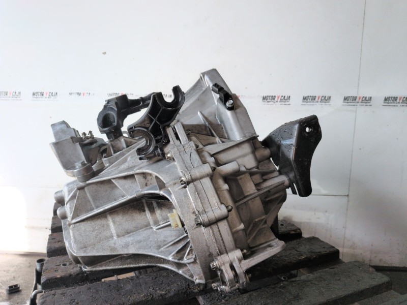 Recambio de caja cambios para renault megane iii berlina 5p k9k832 referencia OEM IAM TL4A045  