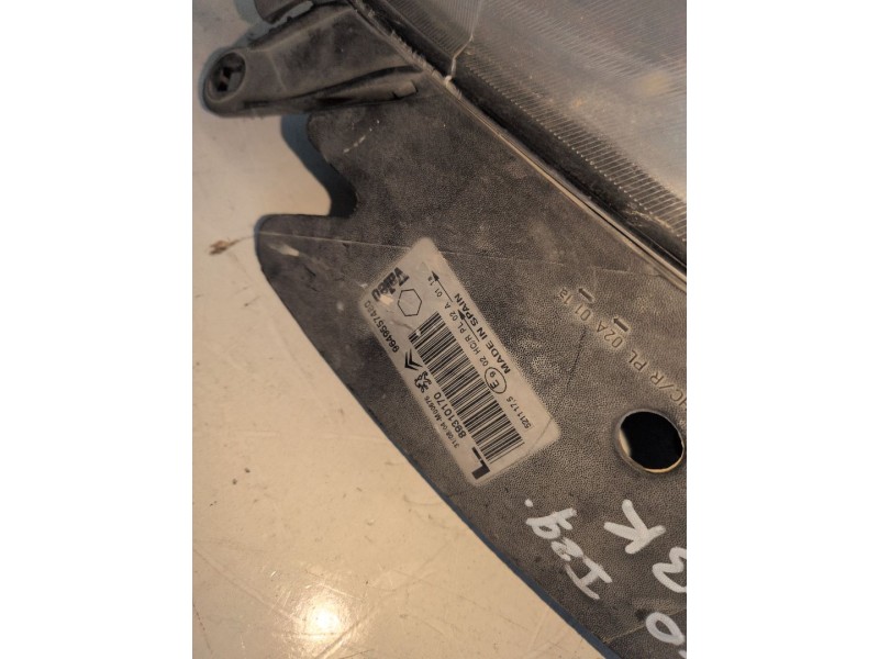 Recambio de faro izquierdo para citroen xsara picasso rhy referencia OEM IAM 9649557480  