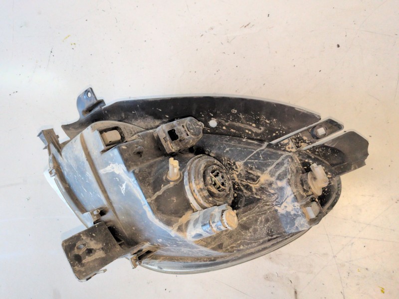 Recambio de faro derecho para citroen xsara picasso rhy referencia OEM IAM 9649557380  
