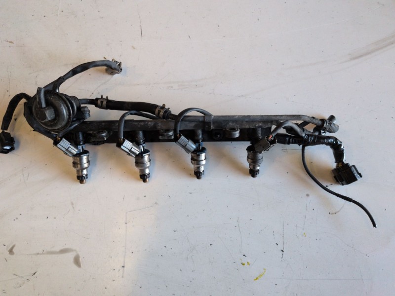 Recambio de rampa inyectora para mazda mx-3 (ec) b6d referencia OEM IAM   