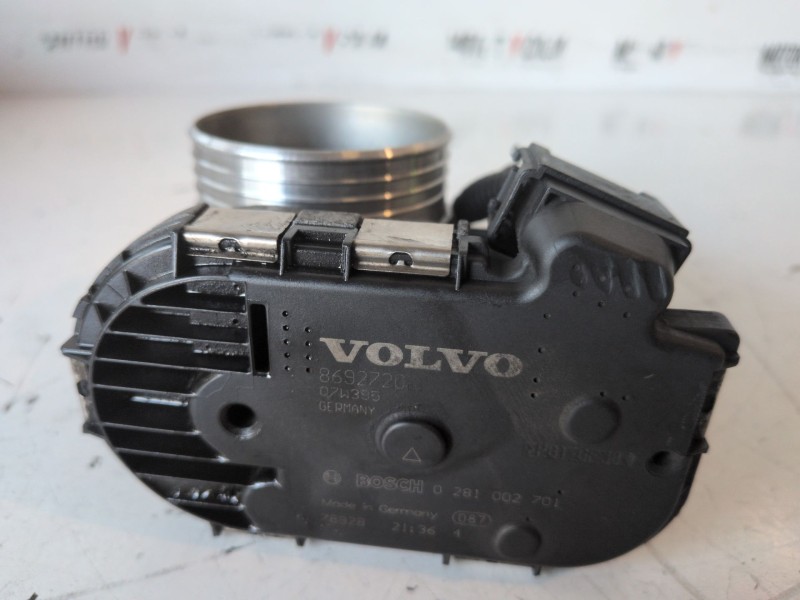 Recambio de caja mariposa para volvo v70 familiar d5244t referencia OEM IAM 0281002701  