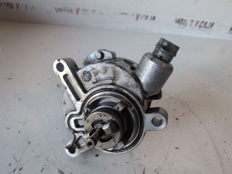 Recambio de depresor freno / bomba vacio para volvo v70 familiar d5244t referencia OEM IAM 30731825  