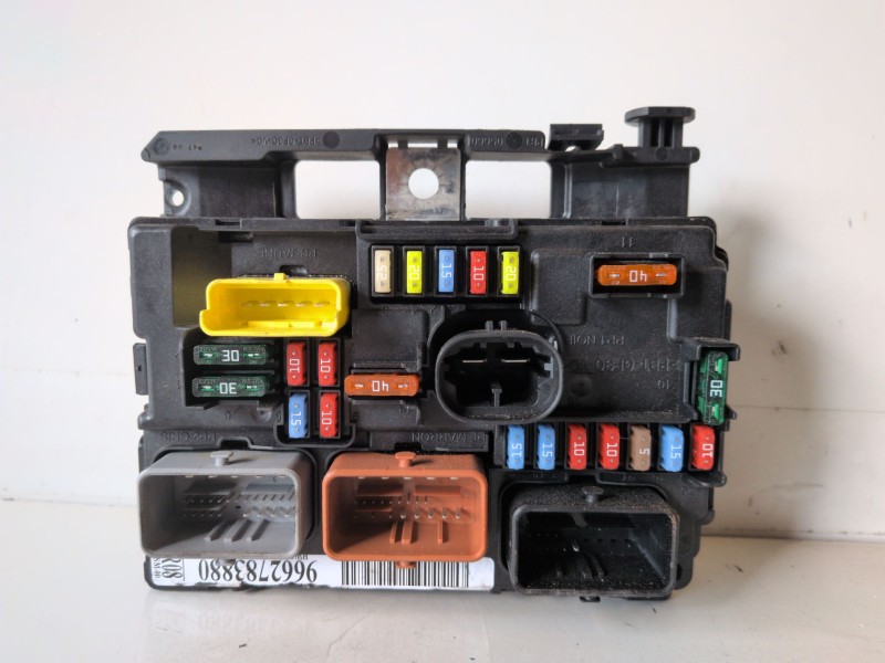 Recambio de caja reles / fusibles para peugeot 207 cc cabrio-coupé 5fw referencia OEM IAM 9662783880  