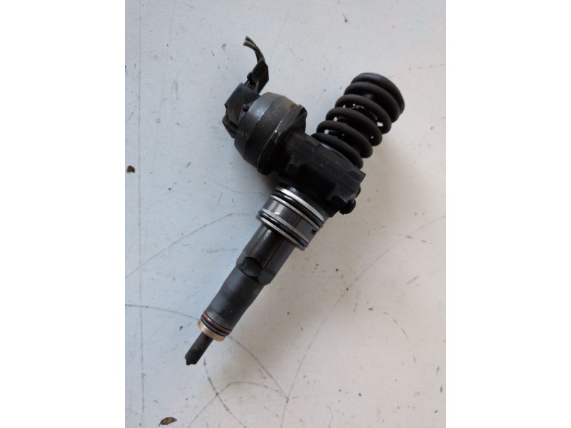 Recambio de inyector para seat ibiza (6l1) axr referencia OEM IAM 038130073AG  