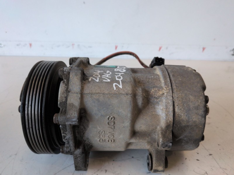 Recambio de compresor aire acondicionado para volkswagen t4 transporter syncro axl referencia OEM IAM 7D0820805H  