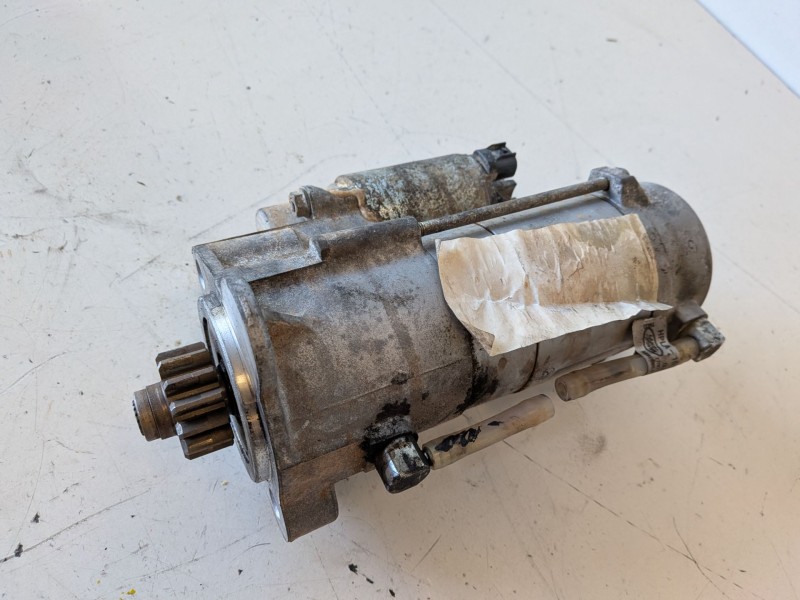 Recambio de motor arranque para land rover discovery 5 204dta referencia OEM IAM 4380003120  