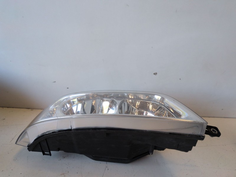 Recambio de faro derecho para fiat ducato ii combi 11 814043s referencia OEM IAM   