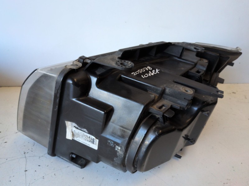 Recambio de faro derecho para land rover freelander (lr2) 224dt referencia OEM IAM DH5213W029BB  