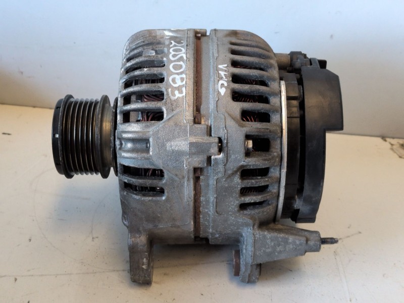 Recambio de alternador para audi a3 (8p1) cbbb referencia OEM IAM 03L903023  
