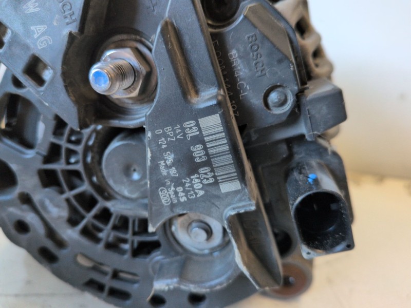 Recambio de alternador para audi a3 (8p1) cbbb referencia OEM IAM 03L903023  