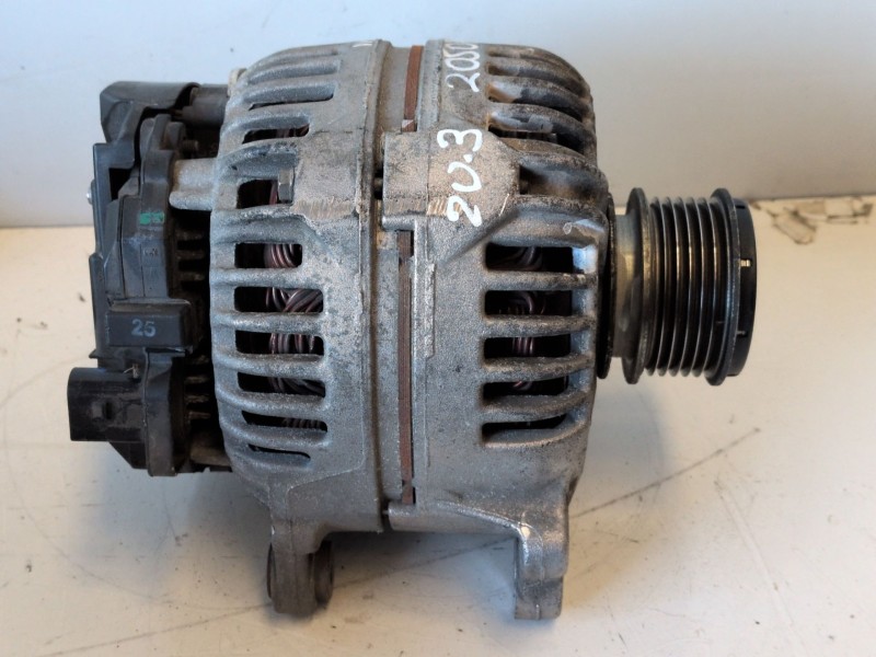 Recambio de alternador para audi a3 (8p1) cbbb referencia OEM IAM 03L903023  