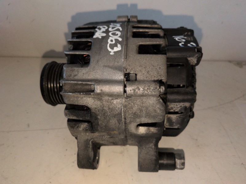 Recambio de alternador para peugeot 3008 9hz referencia OEM IAM 9665617780  