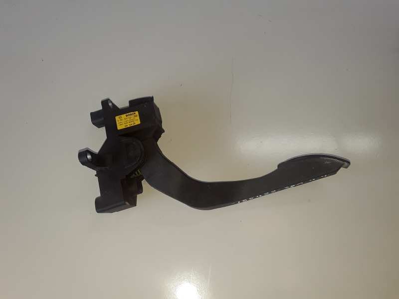 Recambio de potenciometro pedal para iveco daily furgón f1ae0481a referencia OEM IAM 0281002632  