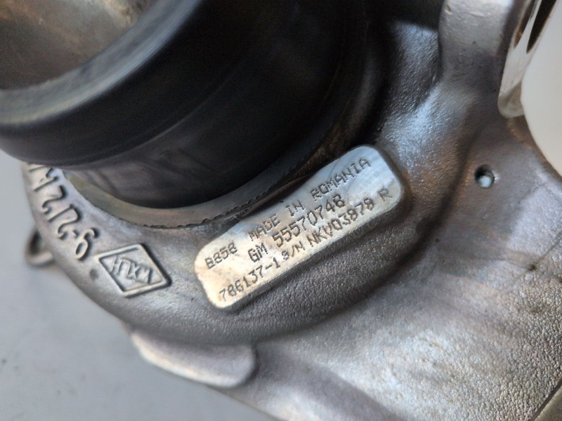 Recambio de turbocompresor para opel insignia berlina a20dth referencia OEM IAM 55570748  