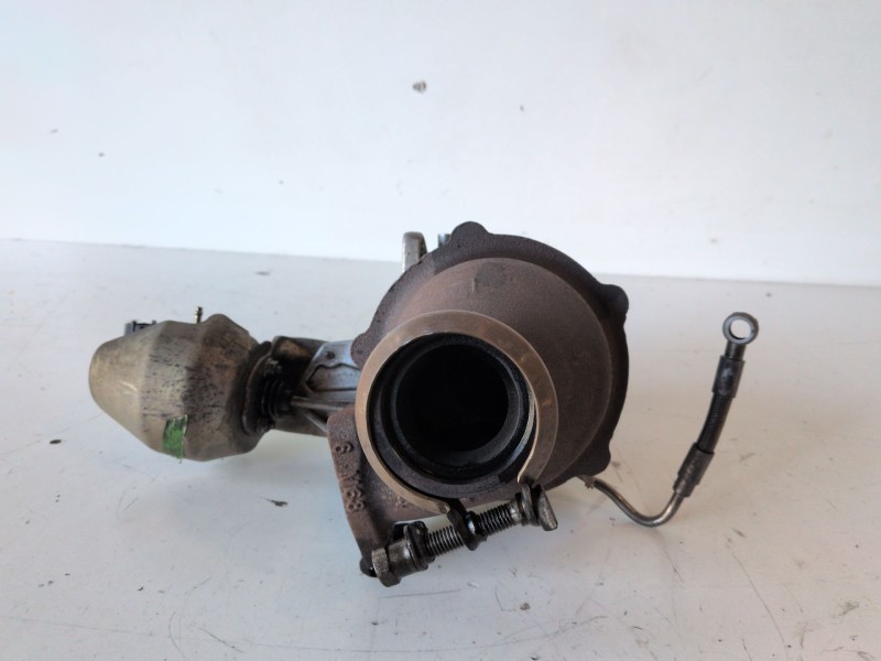 Recambio de turbocompresor para opel insignia berlina a20dth referencia OEM IAM 55570748  