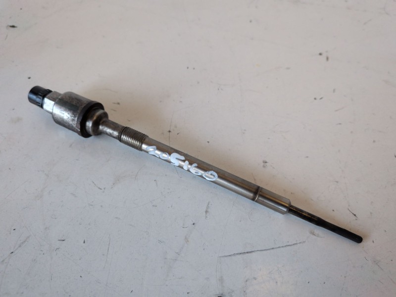 Recambio de calentadores para opel insignia berlina a20dth referencia OEM IAM 55579436  