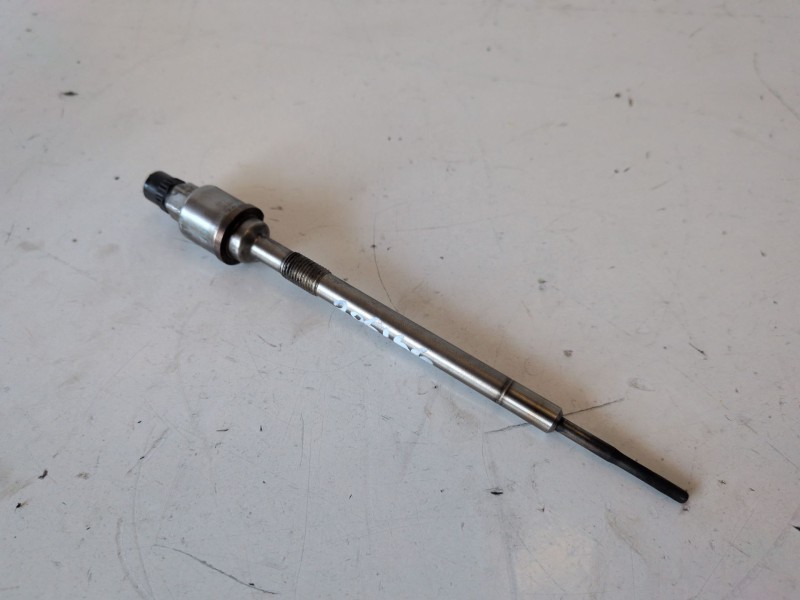 Recambio de calentadores para opel insignia berlina a20dth referencia OEM IAM 55579436  