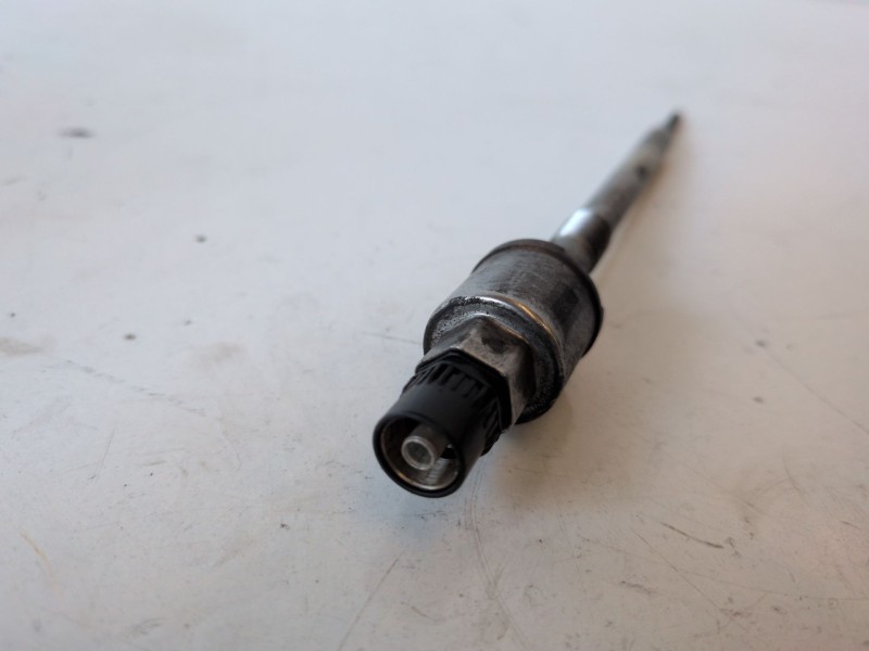 Recambio de calentadores para opel insignia berlina a20dth referencia OEM IAM 55579436  